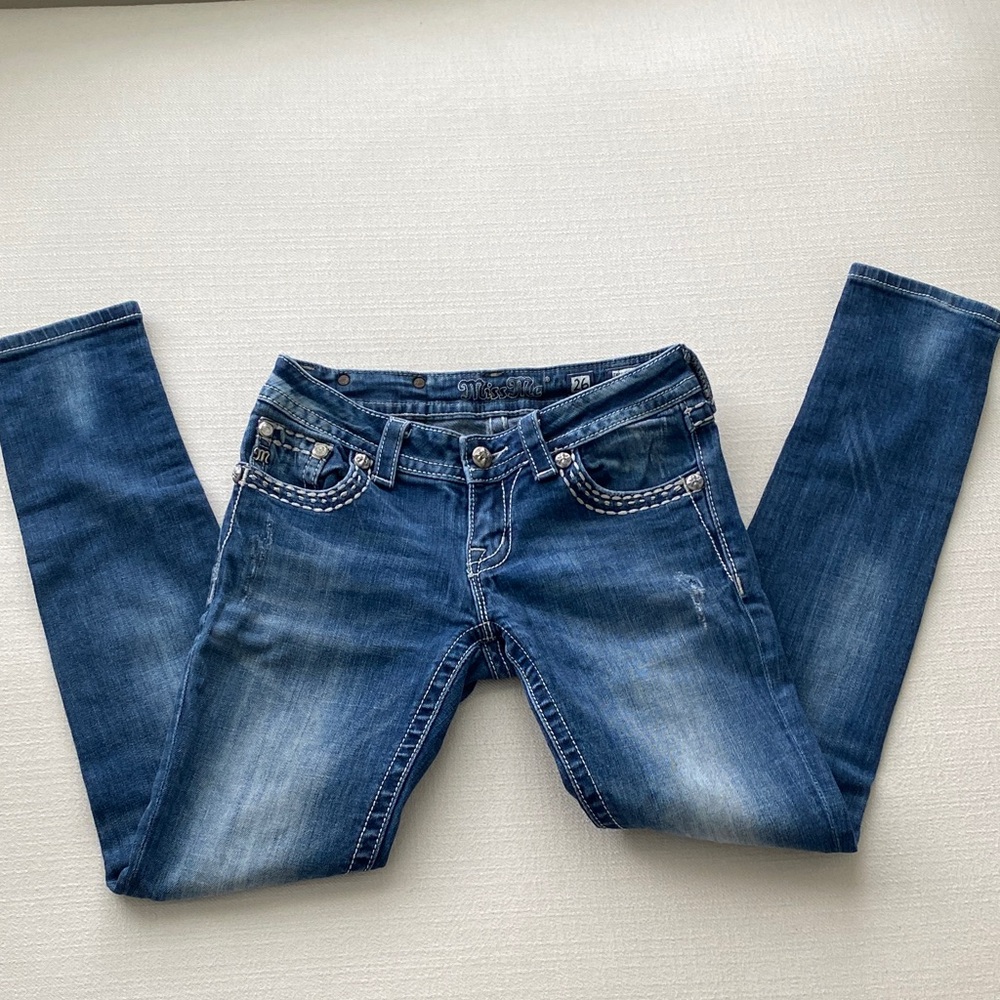 Miss Me Exclusive Buckle Dark Wash Studded Skinny Jean W26 - Picture 2 of 6